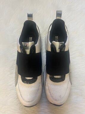 MICHAEL Michael Kors White, Black & Silver Elastic-Band Sneakers